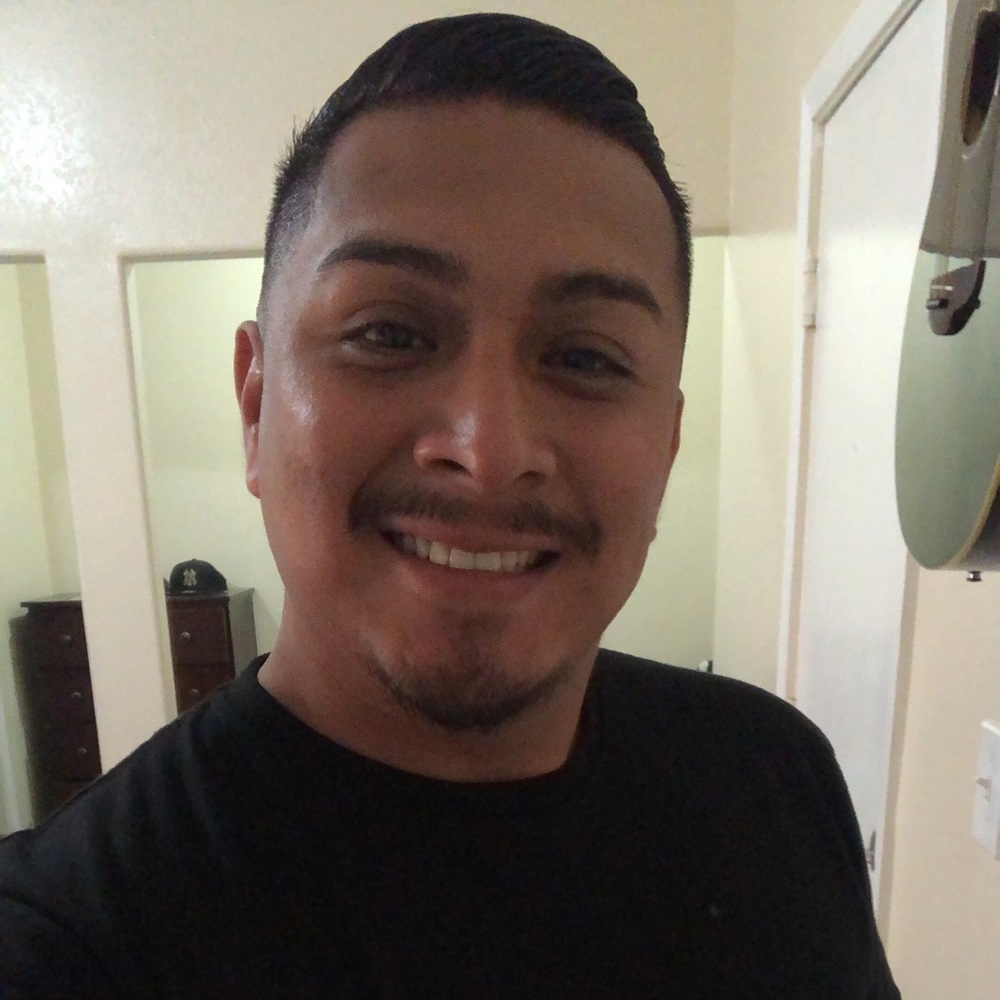 Meet your Posher, Carlos